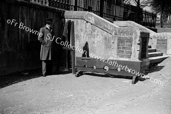 OLD STOCKS AND WHIPPING POST